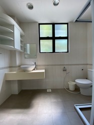toh-tuck-close photo thumbnail #12
